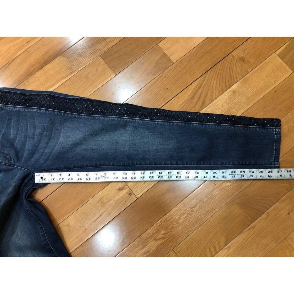 Black Label by Chico's Straight Leg Mid Rise Lace Rhinestone Ankle Jeans Size 00 - Picture 7 of 10